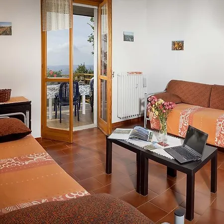 Apartament Belvedere Treiso